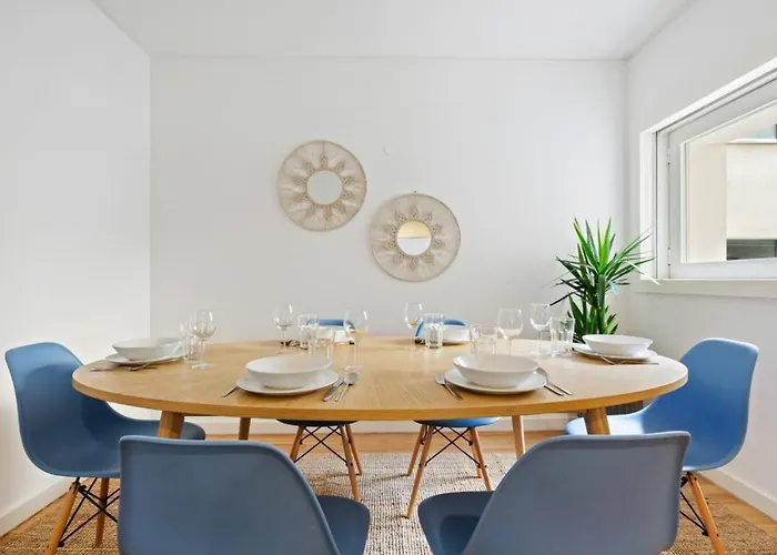 شقة Beautiful 2 Bedroom In Bairro Alto