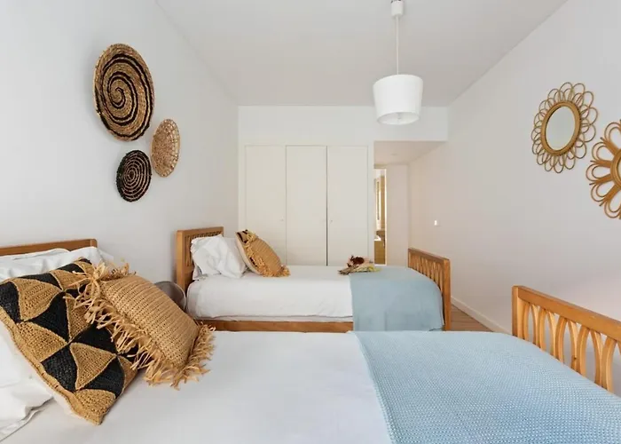 Beautiful 2 Bedroom In Bairro Alto شقة