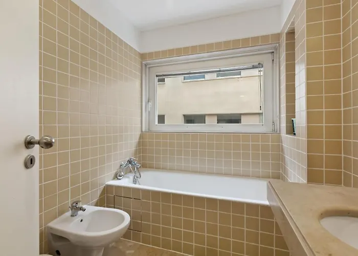 Beautiful 2 Bedroom In Bairro Alto شقة *