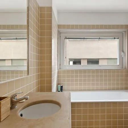 Beautiful 2 Bedroom In Bairro Alto 公寓 *