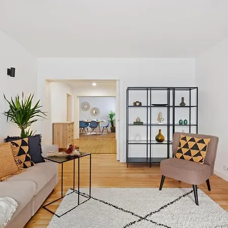 Beautiful 2 Bedroom In Bairro Alto Appartement