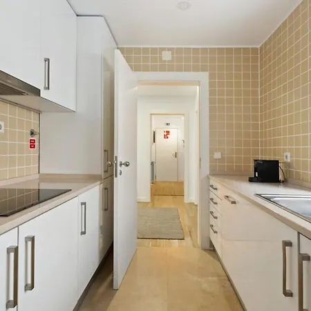 Beautiful 2 Bedroom In Bairro Alto Lisbon